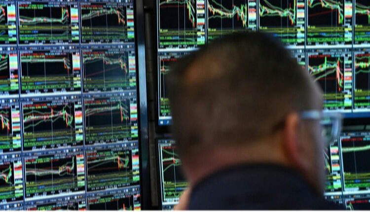 Європейські біржі різко впали через загрозу нових тарифів від Трампа