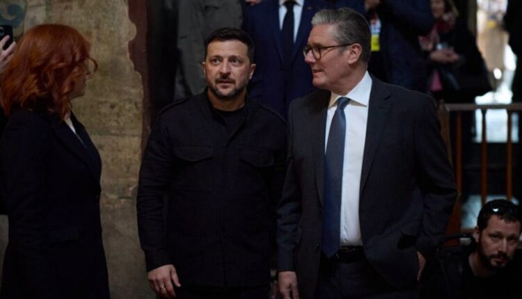 Зеленський та Стармер обговорили розширення санкцій проти РФ у разі відмови від припинення вогню
