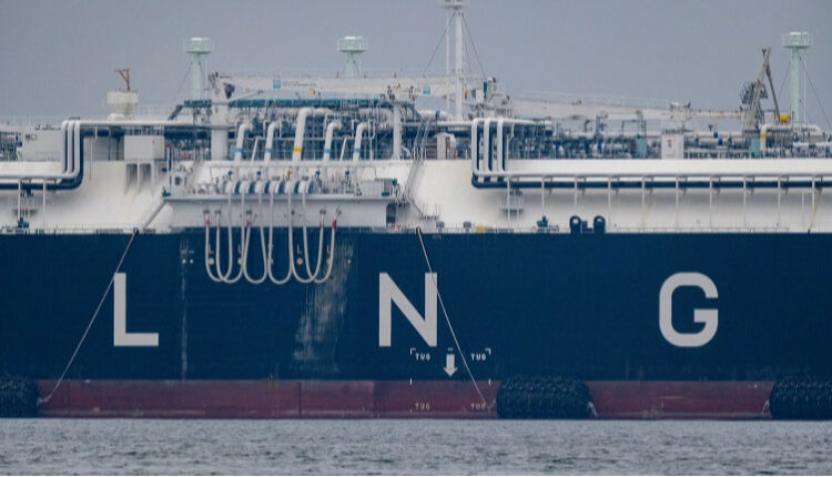 Росія уклала трирічний контракт на постачання зрідженого газу новому покупцеві