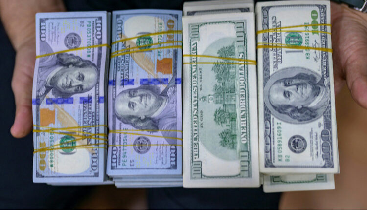 Національний банк оголосив офіційний курс долара та євро на пʼятницю 30 травня