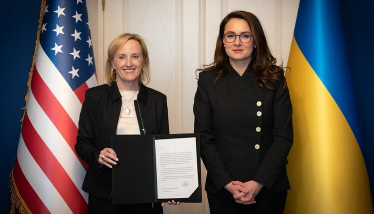 США та Україна запускають спільний інвестиційний фонд для підтримки ключових галузей