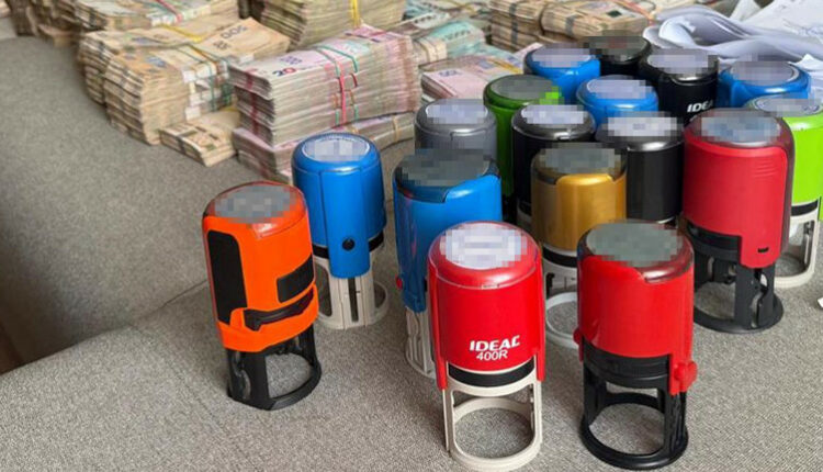 Держава втратила 60 мільйонів: конвертаційний центр сприяв ухиленню компаній від сплати податків – БЕБ