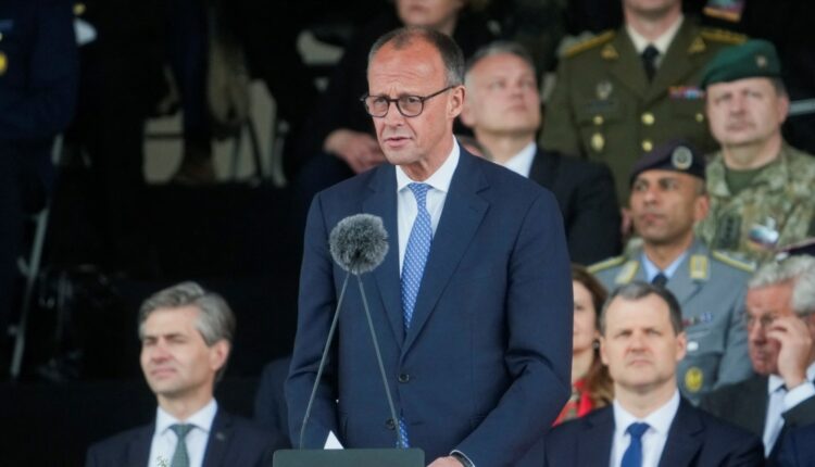 Мерц оголосив про скасування союзниками обмежень дальності зброї переданої Україні