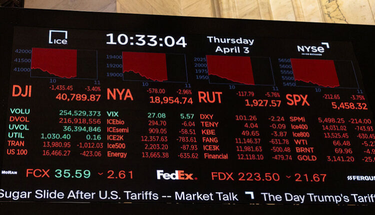 Американський фондовий ринок зреагував на потенціал великих тарифів проти ЄС і Apple