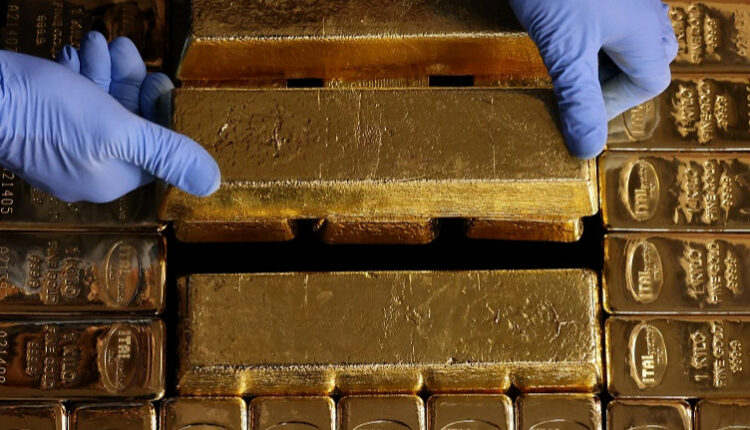 Китай активізує закупівлю золота імпорт на найвищому рівні за останні 11 місяців