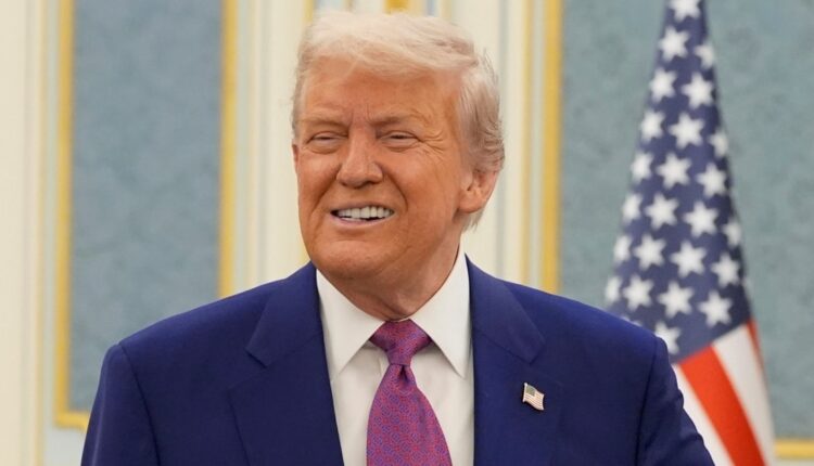 За даними Bloomberg Трамп навряд чи приєднається до стамбульських переговорів між Росією та Україною